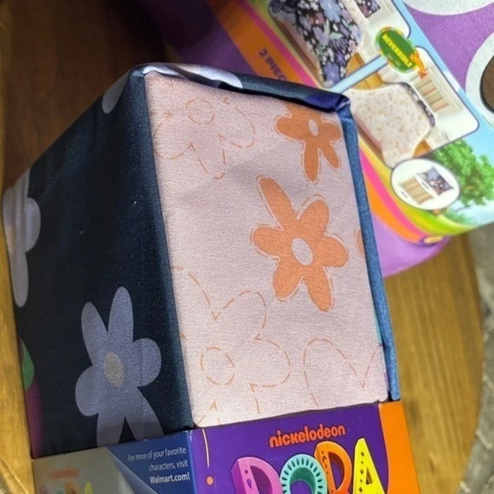 Dora the Explorer 2 Piece Purple Comforter Twin/ Full & 4 Piece Full Sheet Set